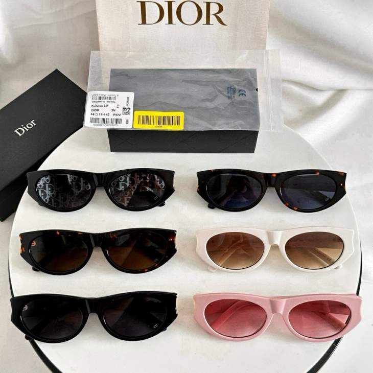 Picture of Dior Sunglasses _SKUfw79479130fw